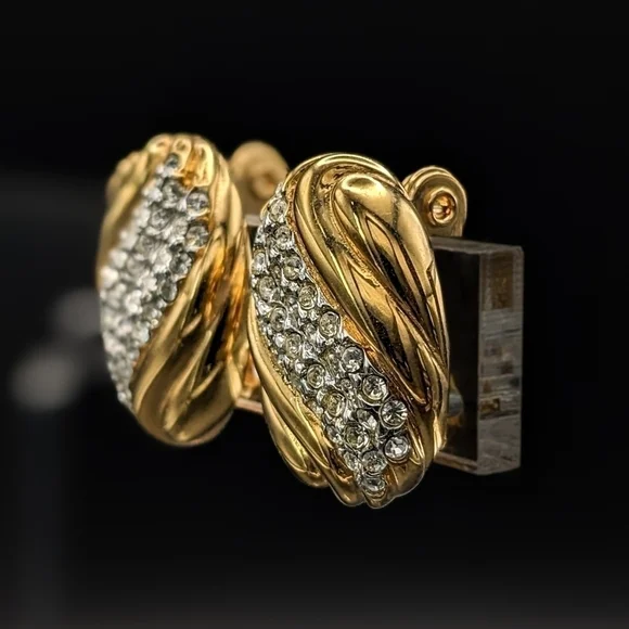 Nos Vintage MONET Goldtoned Clip Earrings with Rhinestone Pavé Detail - Picture 3 of 7